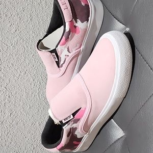 NIKE SB ZOOM VERONA(Leticia bufoni) size 7 W